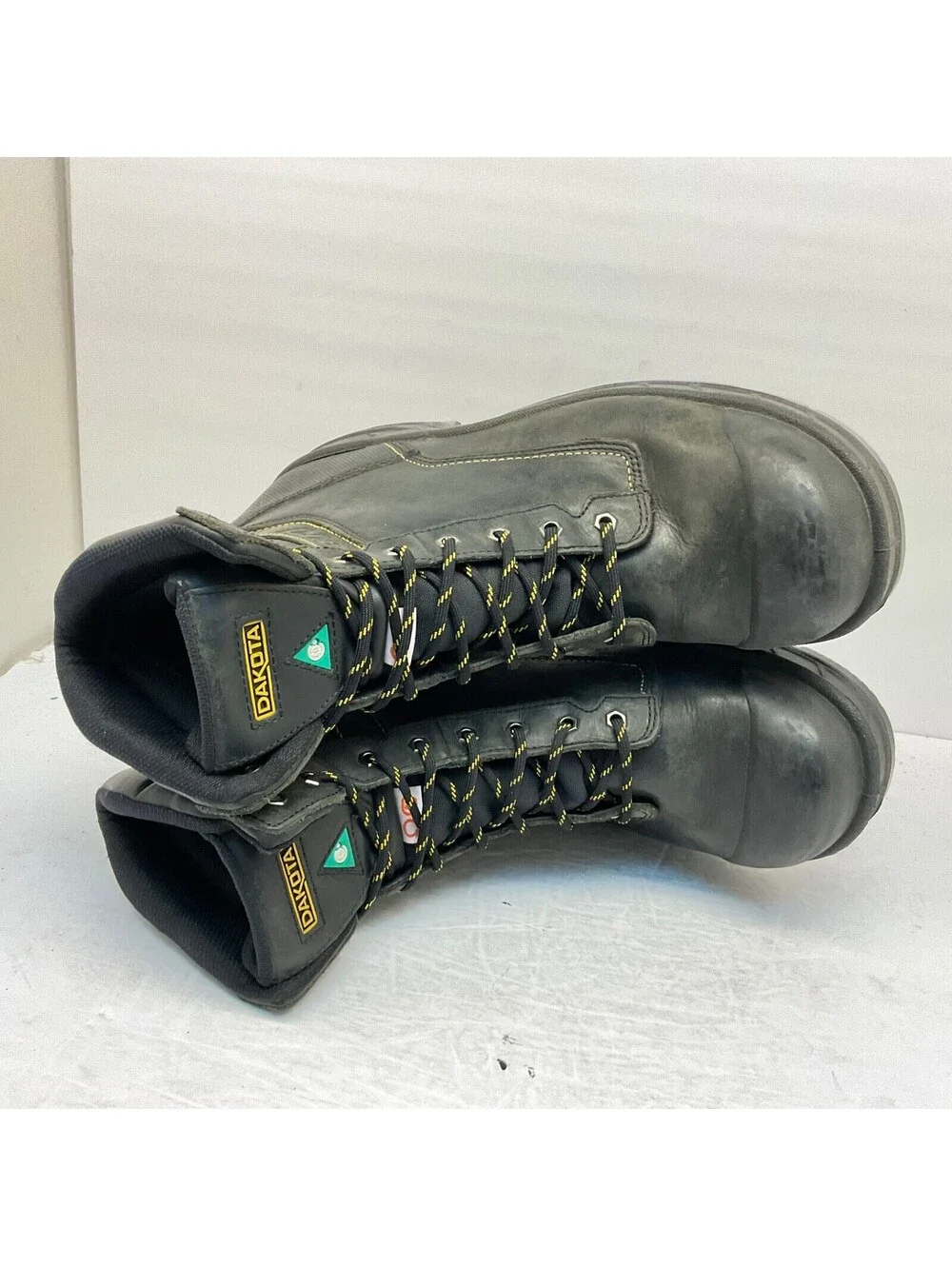 Dakota used shoes